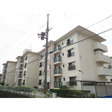 円明寺ヶ丘団地L棟
